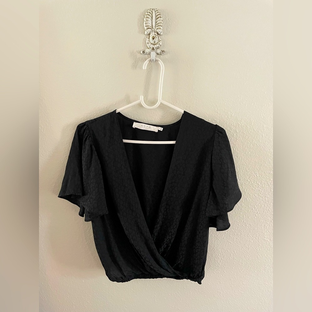 🖤 Astr The Label black blouse. 🐆